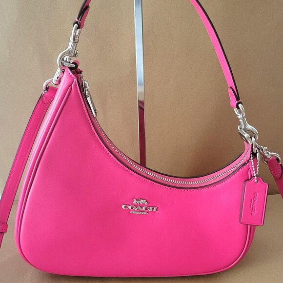 Coach CBI01 Smooth Leather Twisted Teri Shoulder Bag Crossbody Dragon Fruit - Picture 1 of 7